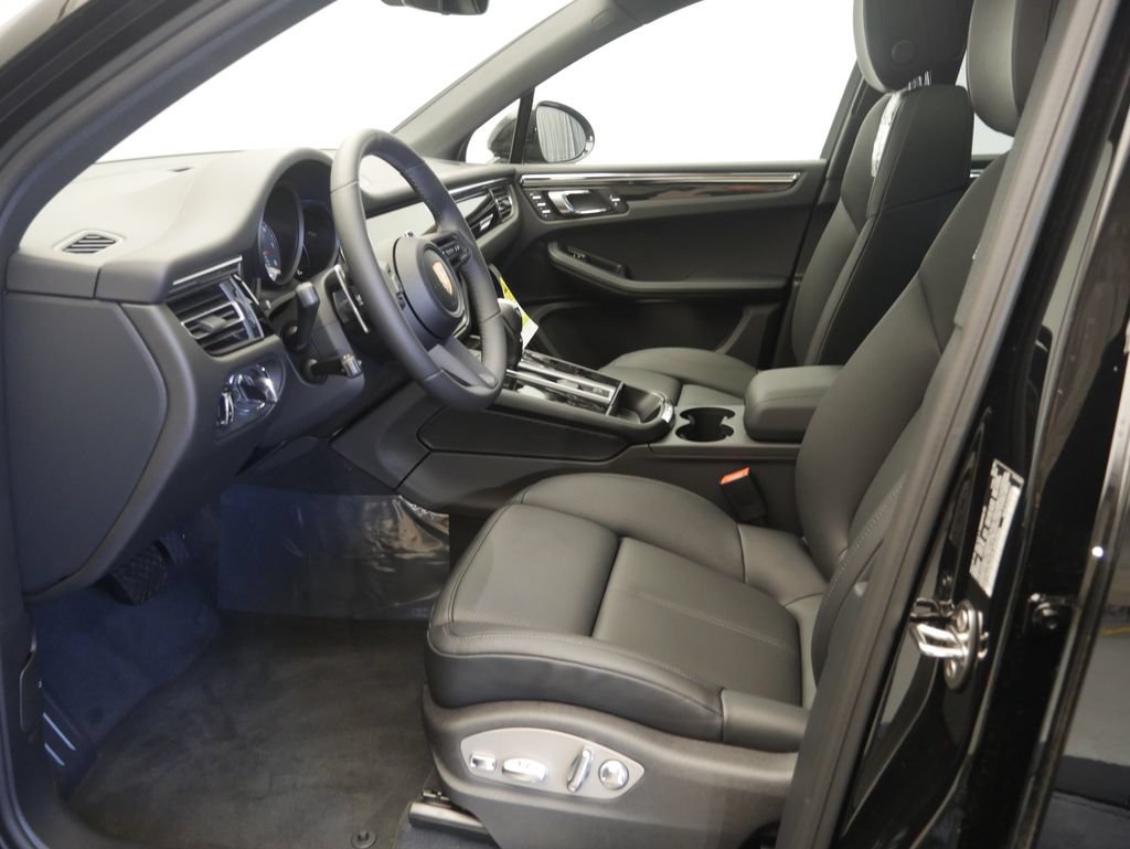 New 2026 Porsche Macan S AWD/4WD image 5