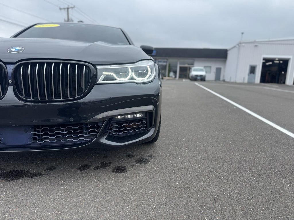 Used 2018 BMW 750i xDrive image 15
