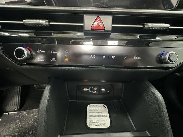 New 2026 Kia Sportage EX image 18