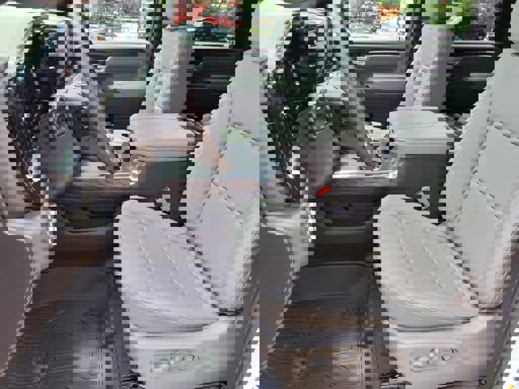 New 2025 GMC Sierra 2500 SLT w/ Texas SLT Premium Package image 2