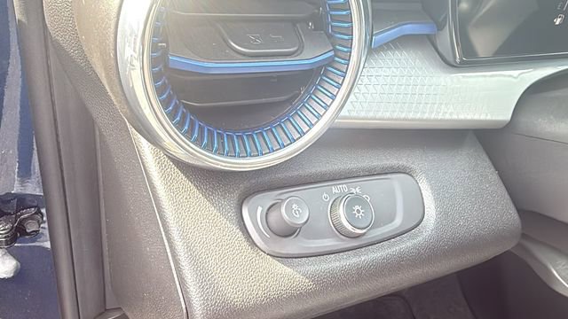 Used 2024 Chevrolet Trax LT image 13