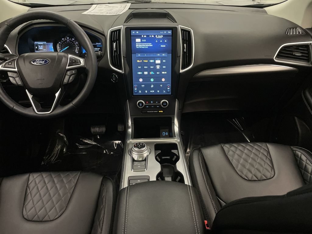 Used 2023 Ford Edge Titanium w/ Class II Trailer Tow Package AWD/4WD image 14