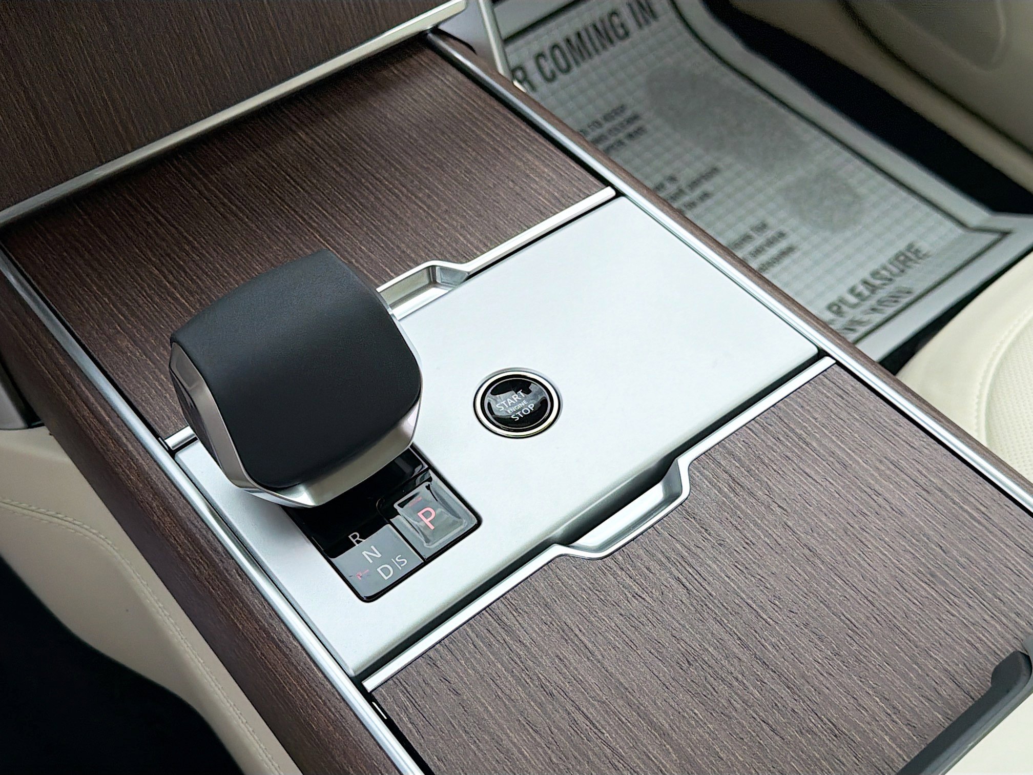 New 2026 Land Rover Range Rover SE AWD/4WD image 29
