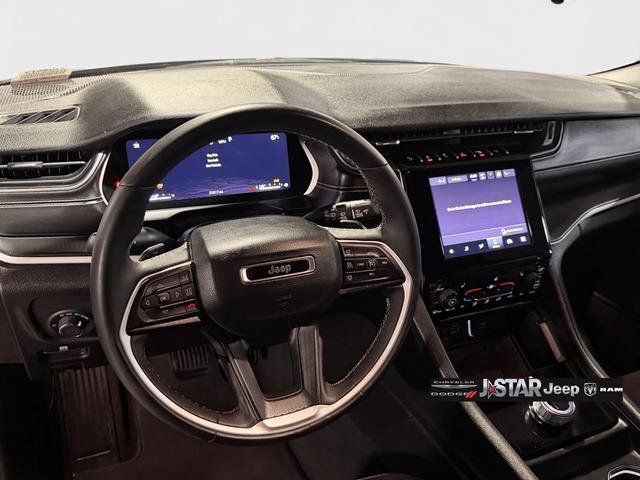 Used 2023 Jeep Grand Cherokee Altitude image 7