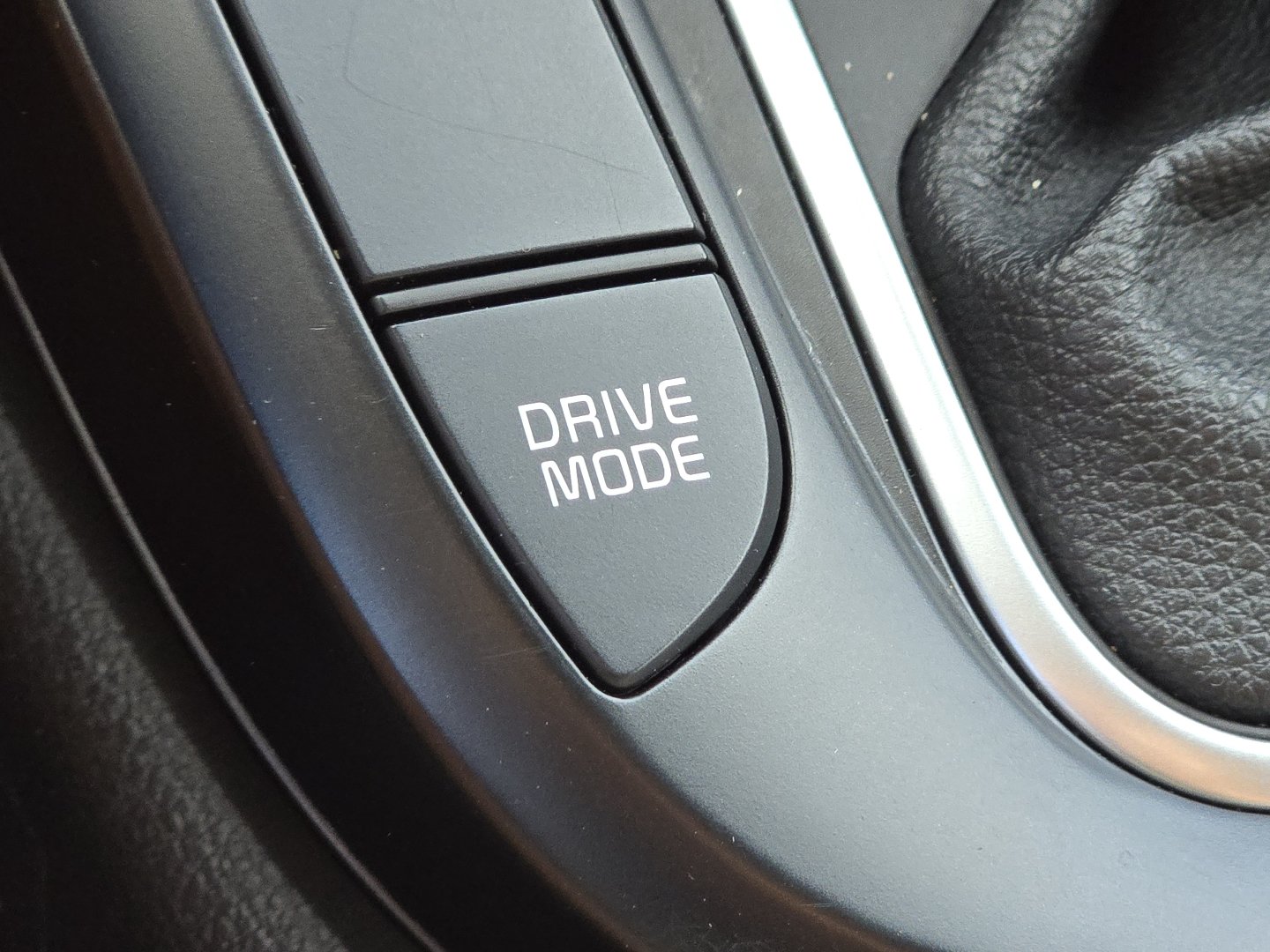 Used 2024 Kia Soul LX w/ Option Group 015 FWD image 10