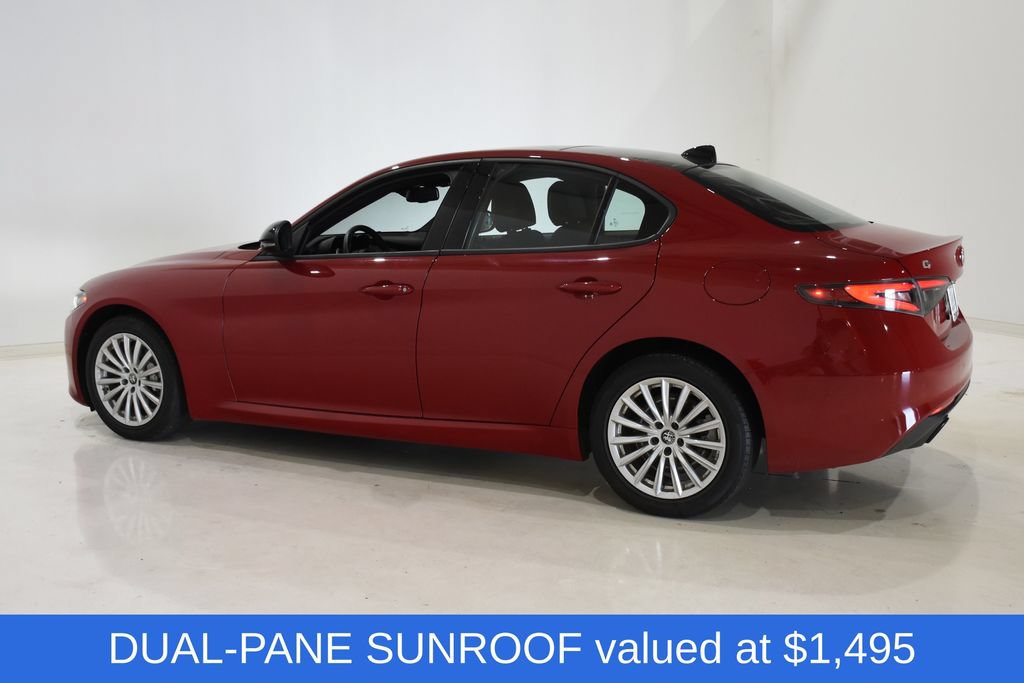 Used 2024 Alfa Romeo Giulia Sprint AWD/4WD image 3