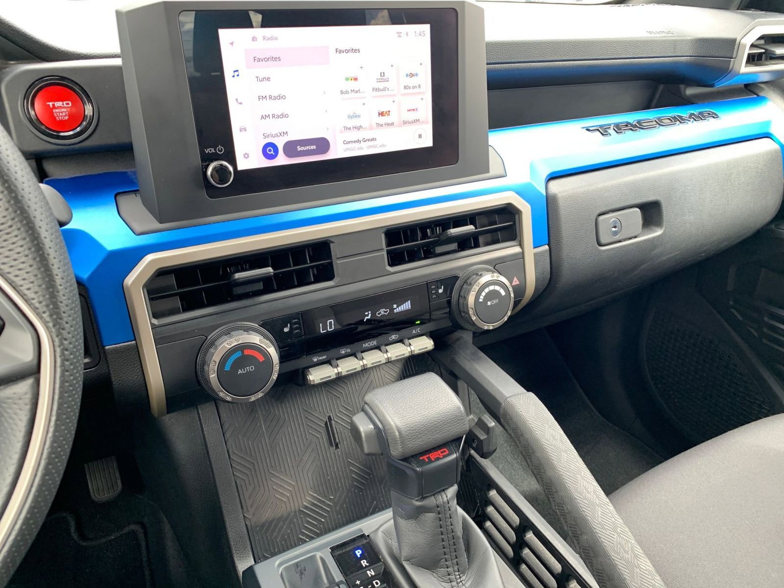 Used 2025 Toyota Tacoma SR image 18