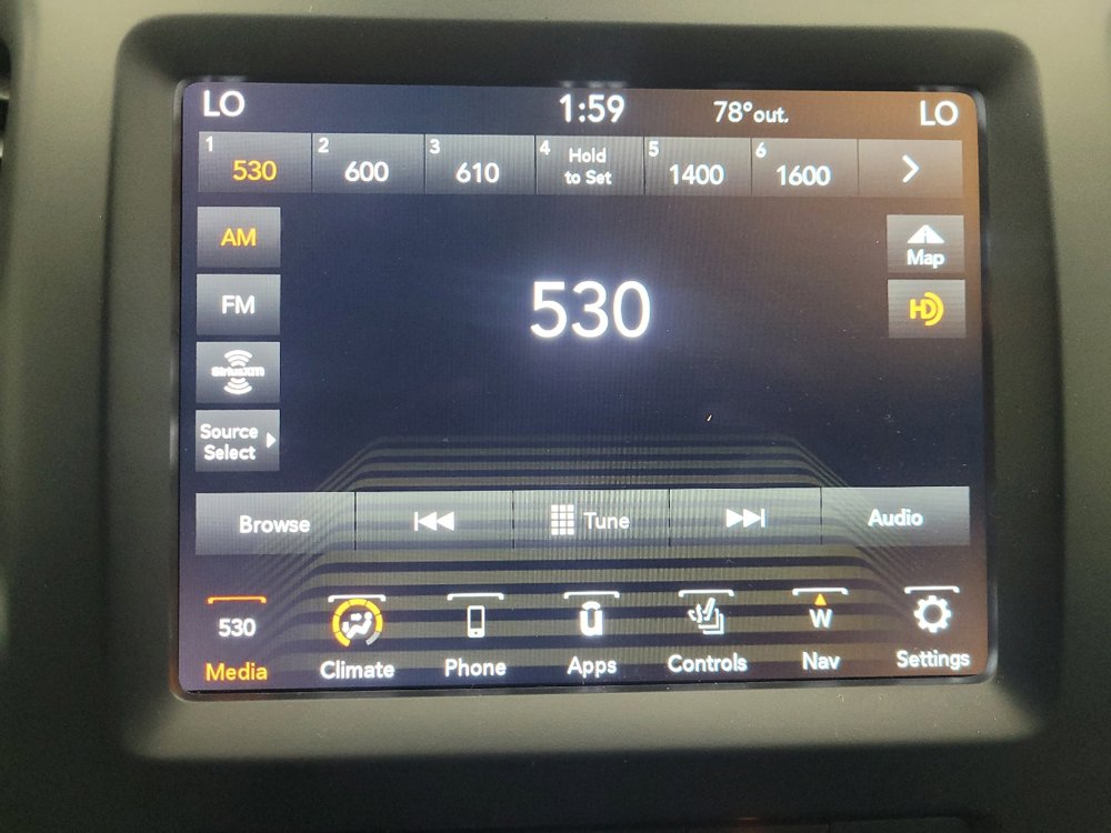 Used 2023 Jeep Cherokee Altitude Lux image 25