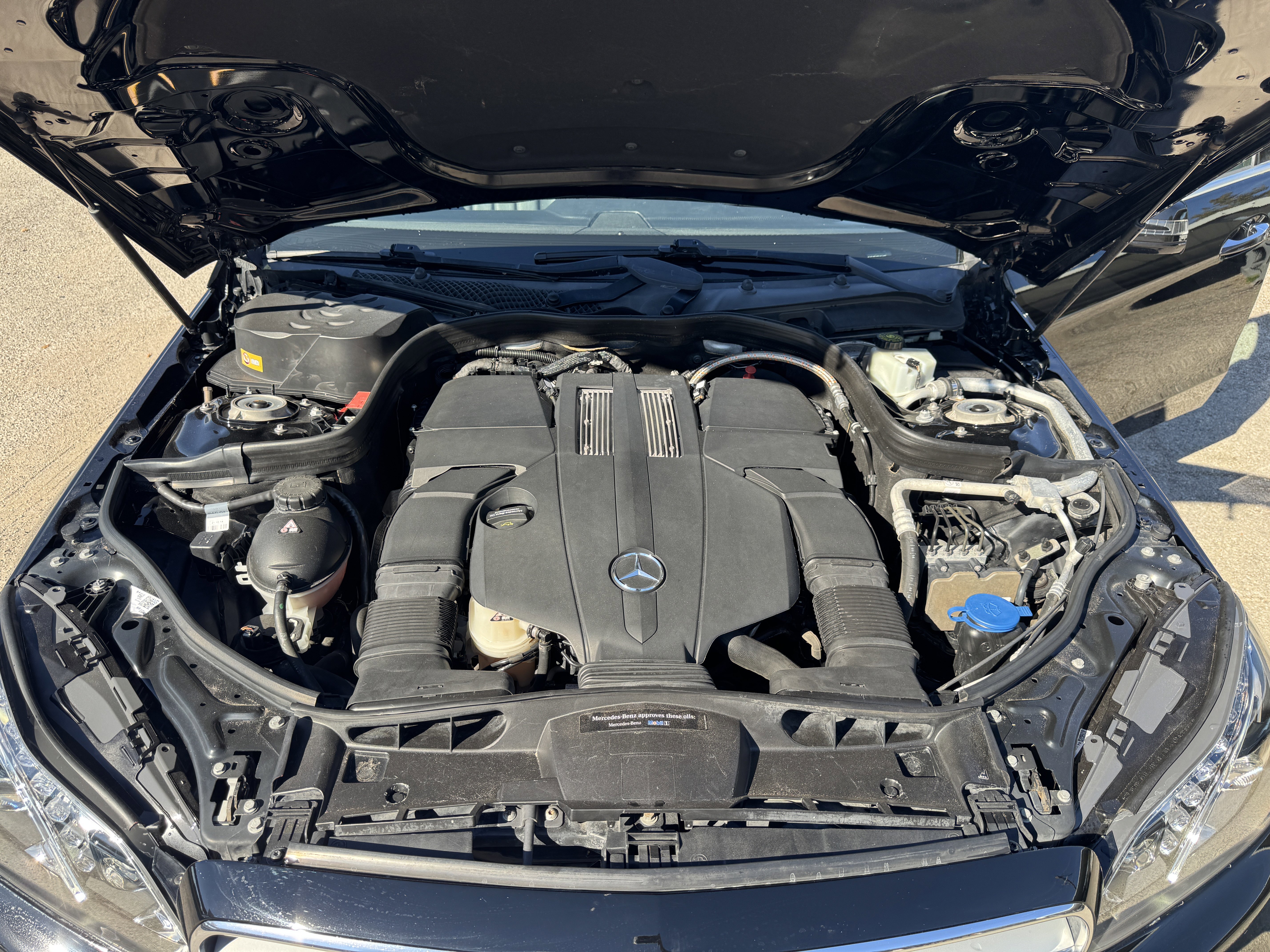 Used 2015 Mercedes-Benz E 400 Sedan image 24