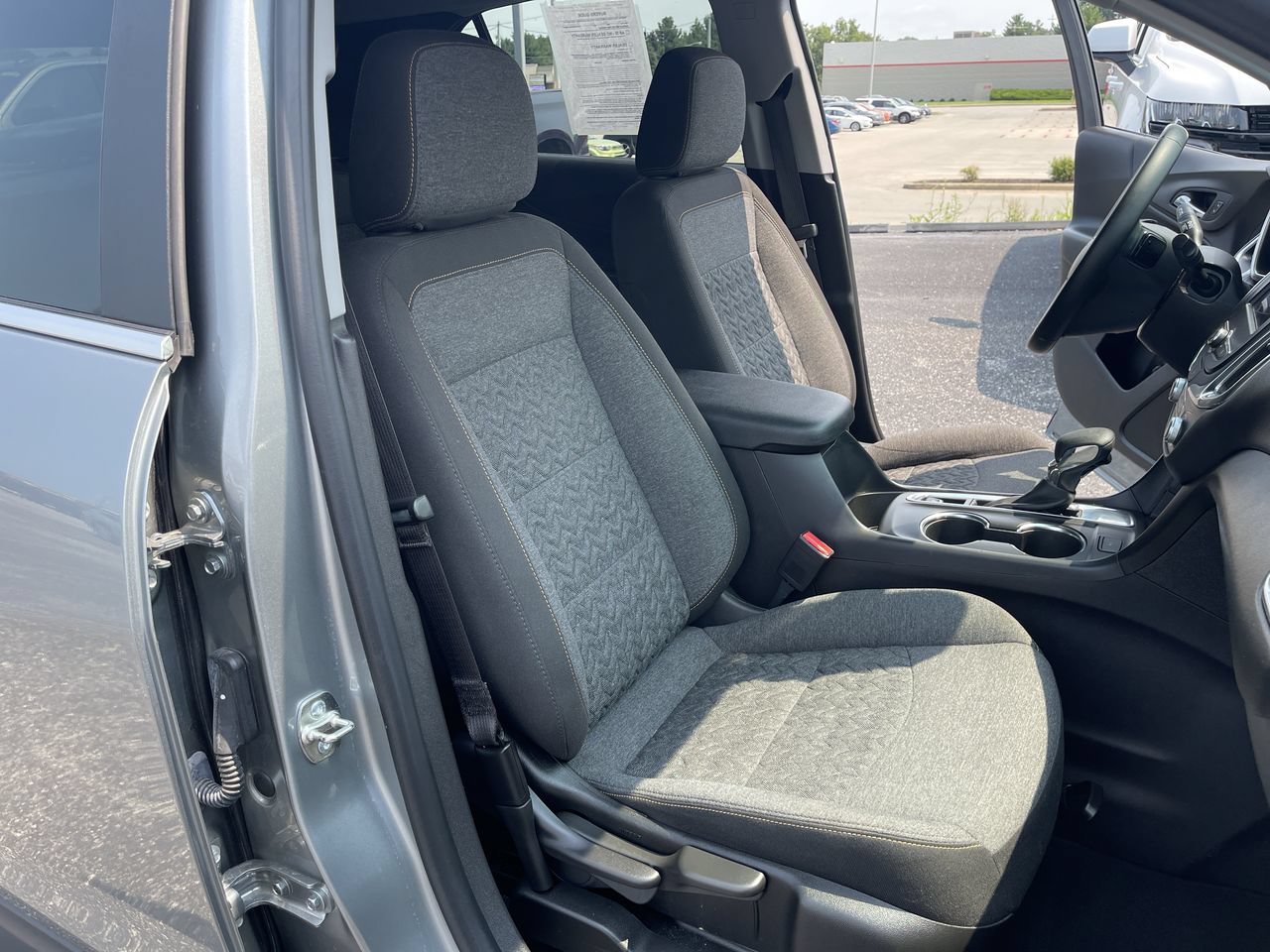 Certified 2024 Chevrolet Equinox LT FWD image 28