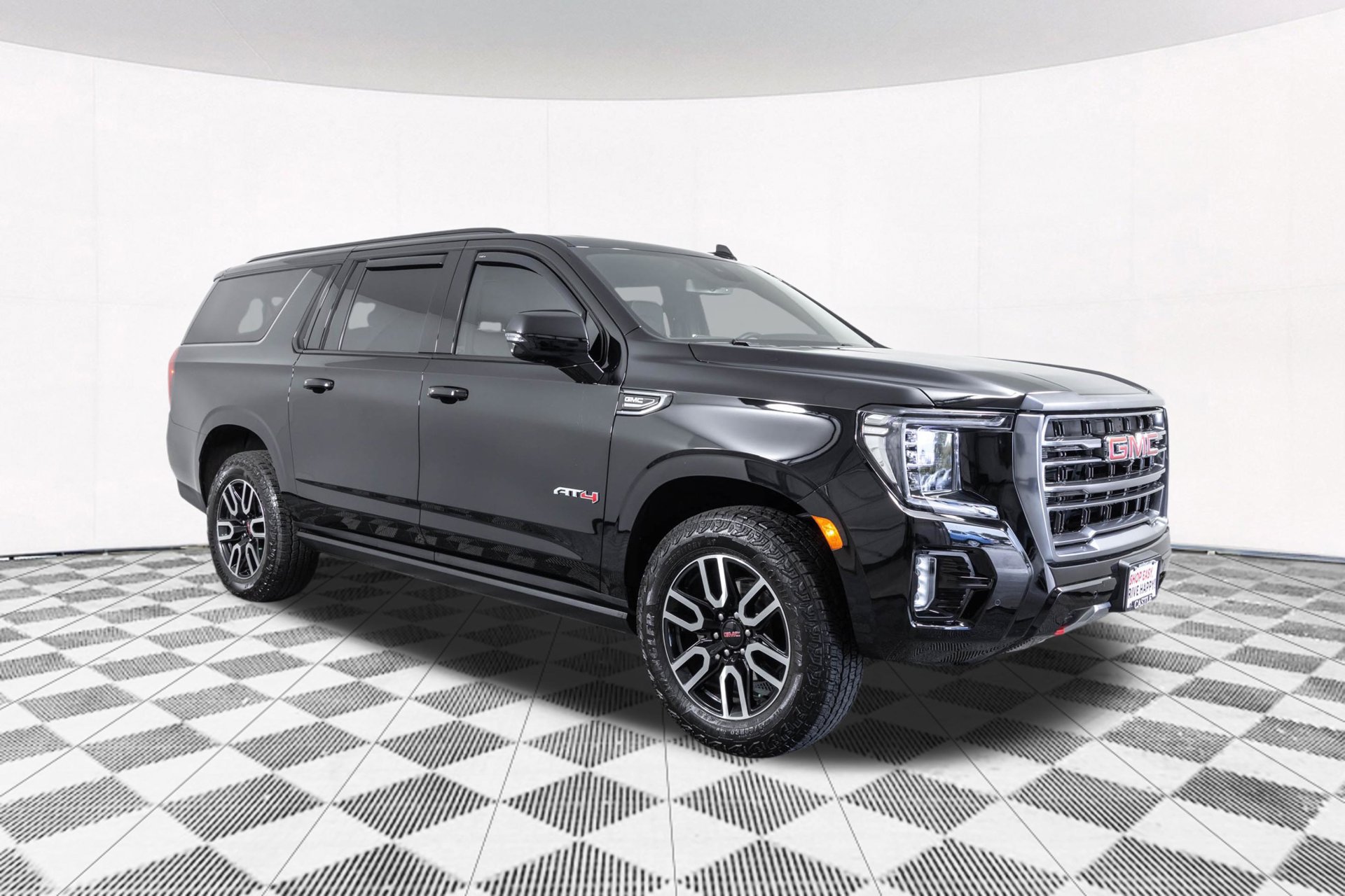 Used 2024 GMC Yukon XL AT4 w/ AT4 Premium Package AWD/4WD image 22