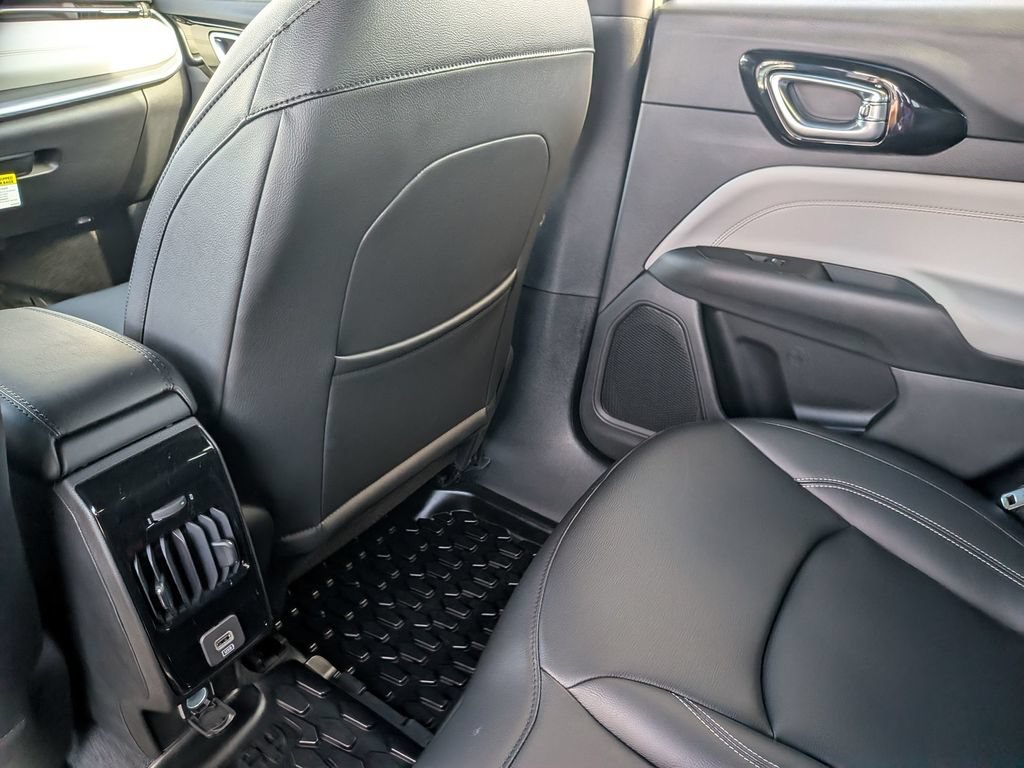 New 2026 Jeep Compass Limited AWD/4WD image 32