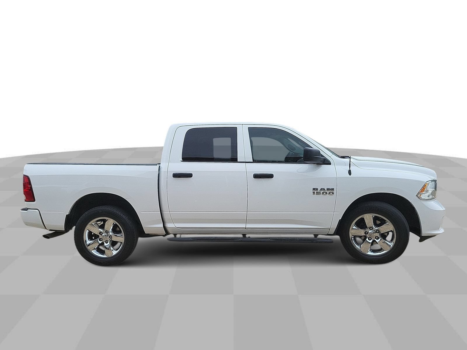 Used 2018 RAM 1500 Express w/ Express Value Package RWD image 9