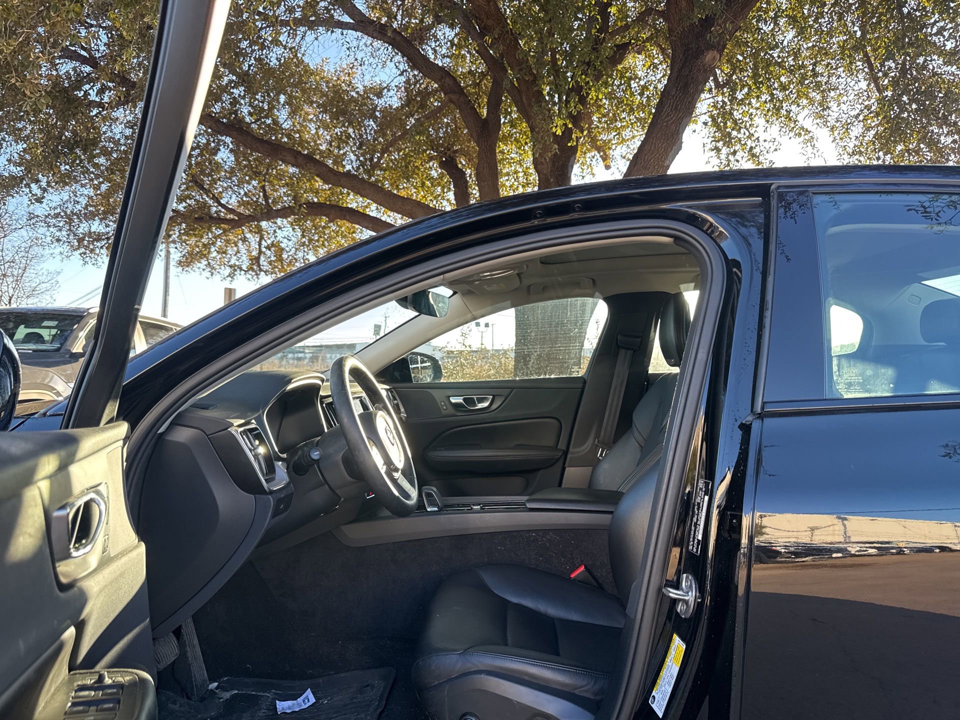 Used 2023 Volvo S60 B5 Core w/ Climate Package image 9