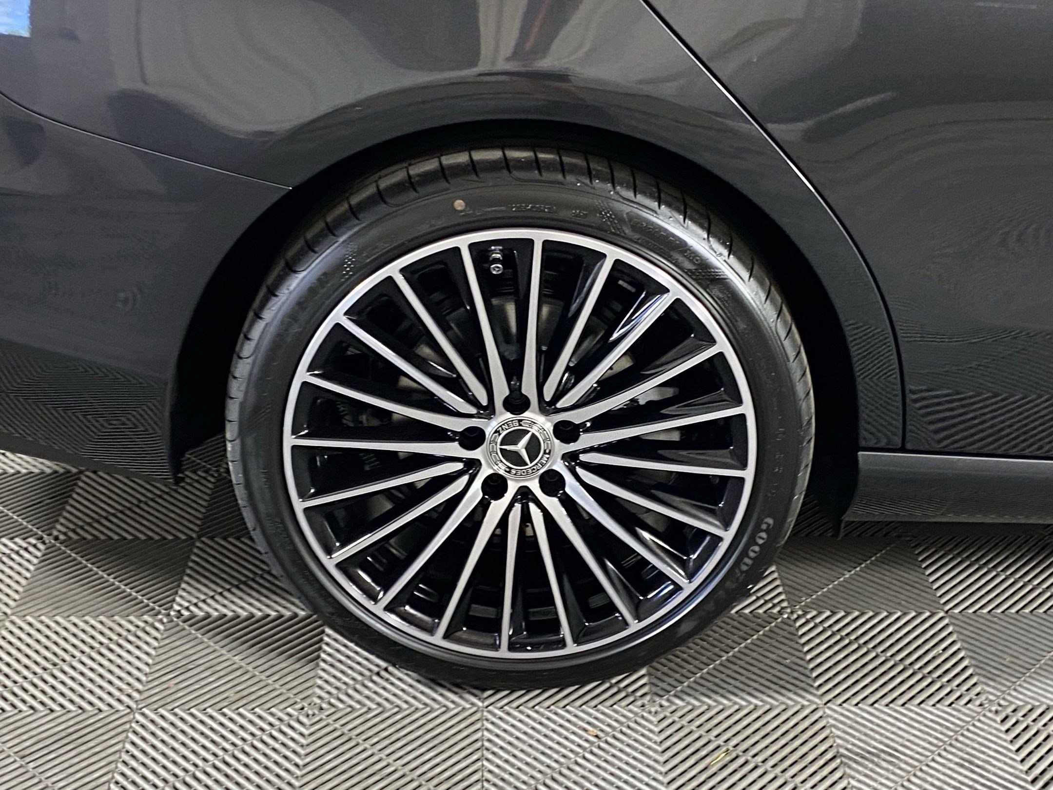 Used 2025 Mercedes-Benz C 300 C 300 image 10