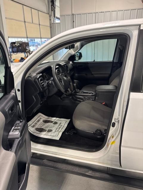 Used 2019 Toyota Tacoma SR w/ SR Convenience Package RWD image 10