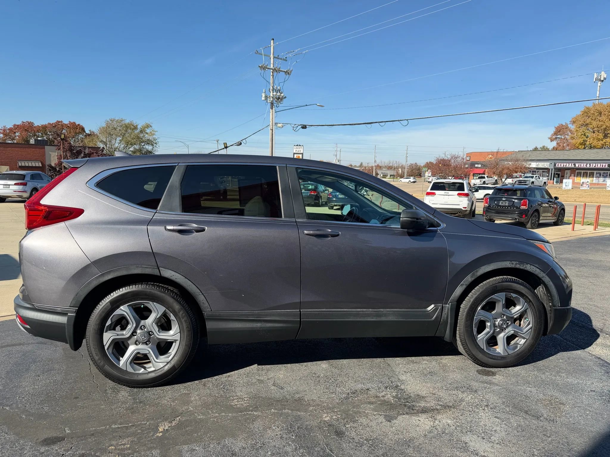 Used 2017 Honda CR-V EX-L image 6