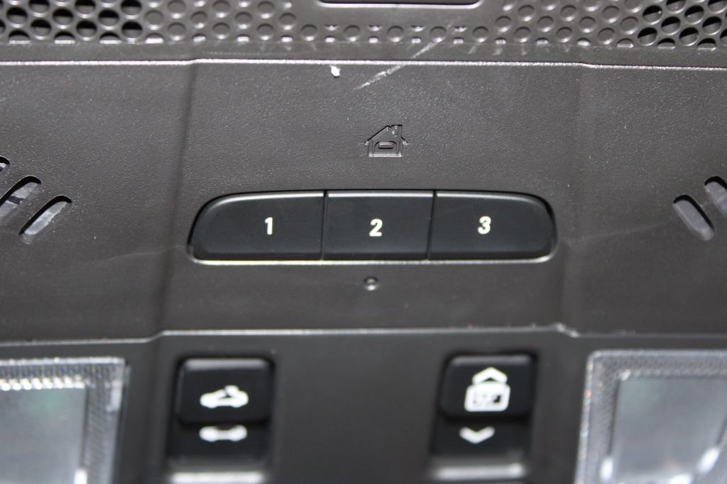 Used 2025 Cadillac XT6 Premium Luxury image 57