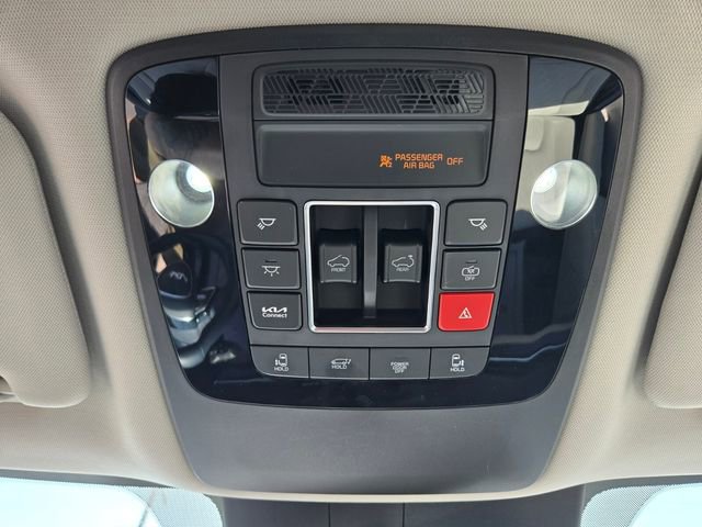 Used 2025 Kia Carnival SX FWD image 27