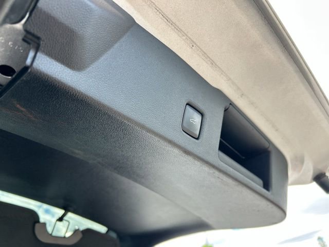Used 2020 Ford Escape Titanium AWD/4WD image 12