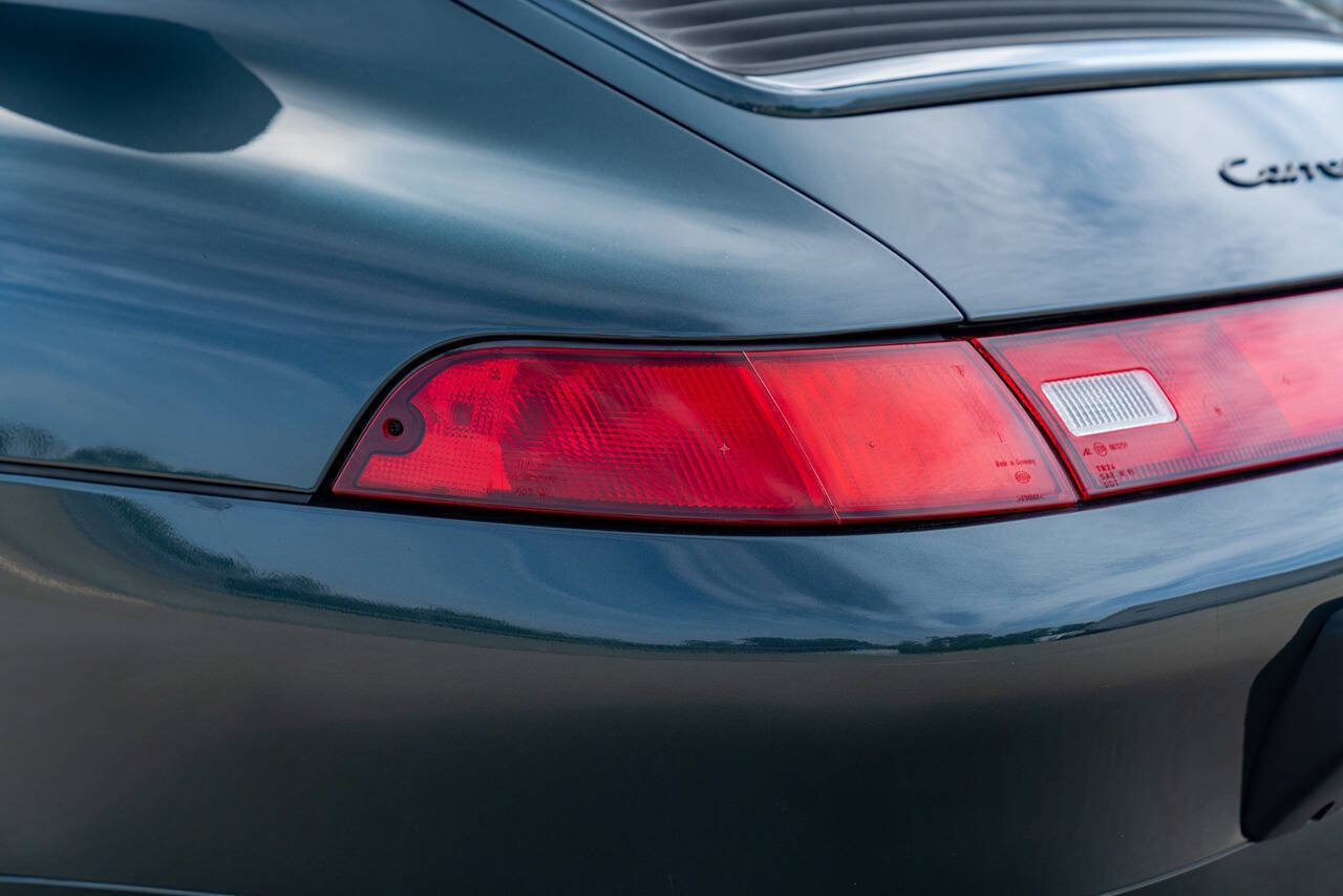 Used 1995 Porsche 911 Cabriolet image 33