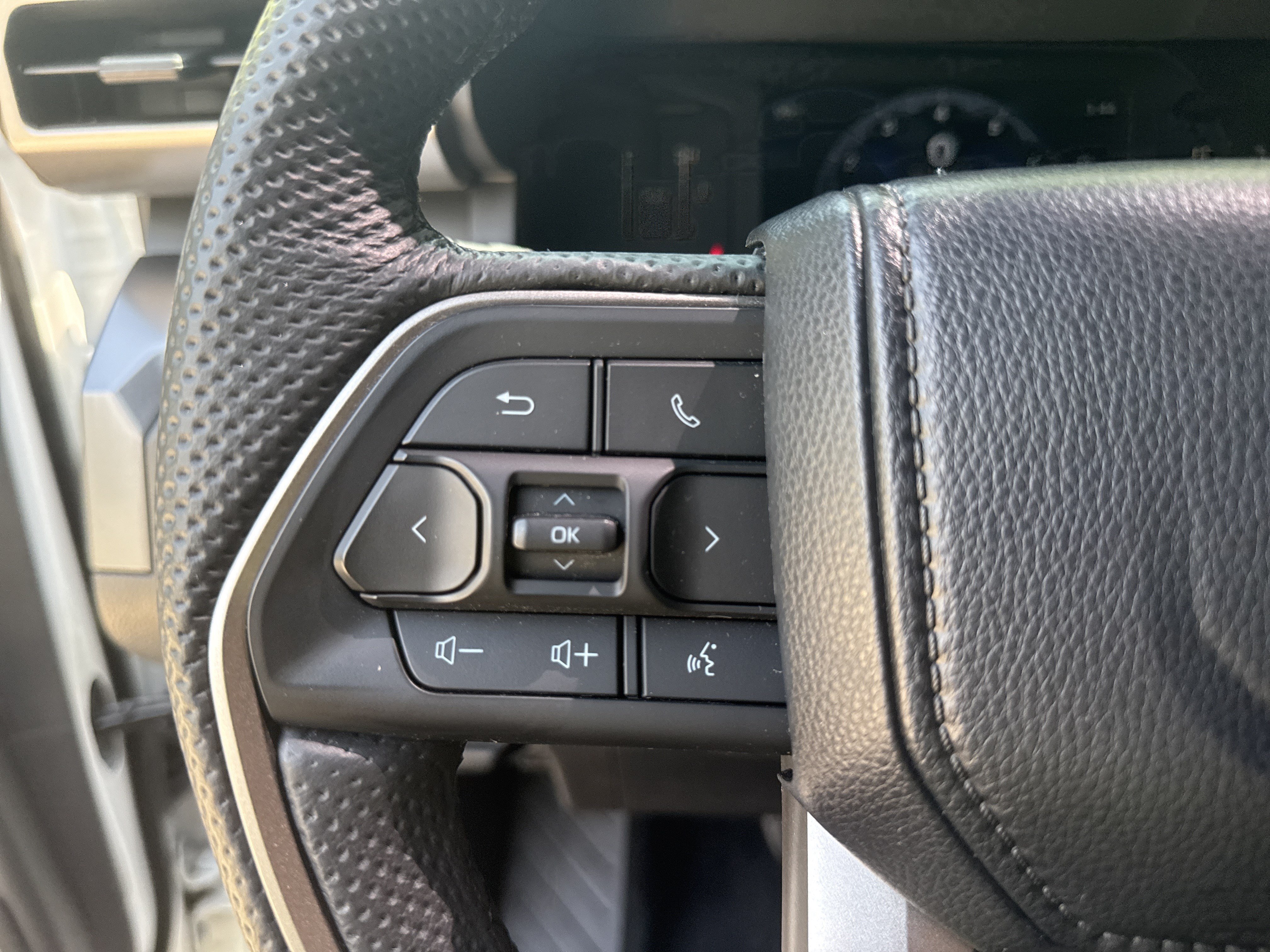 Used 2024 Toyota Tacoma SR5 RWD image 25