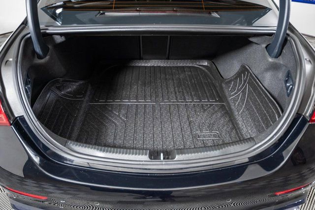 Used 2023 Mercedes-Benz C 300 4MATIC Sedan w/ AMG Line w/ Night Package image 7