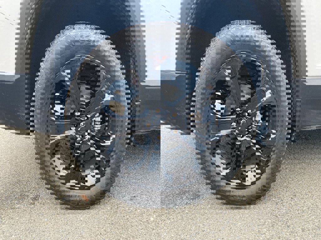 New 2026 Chevrolet Equinox LT w/ Midnight Edition image 2