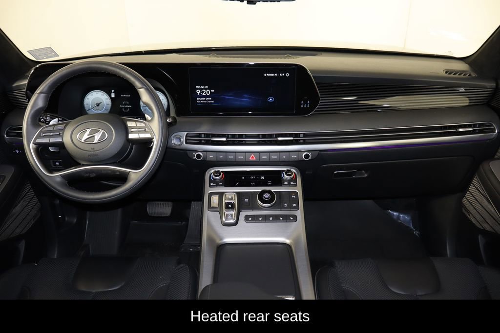 Used 2025 Hyundai Palisade Calligraphy FWD image 13