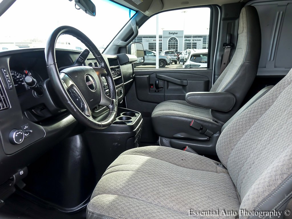 Used 2018 GMC Savana 3500 Extended w/ Driver Convenience Package image 9