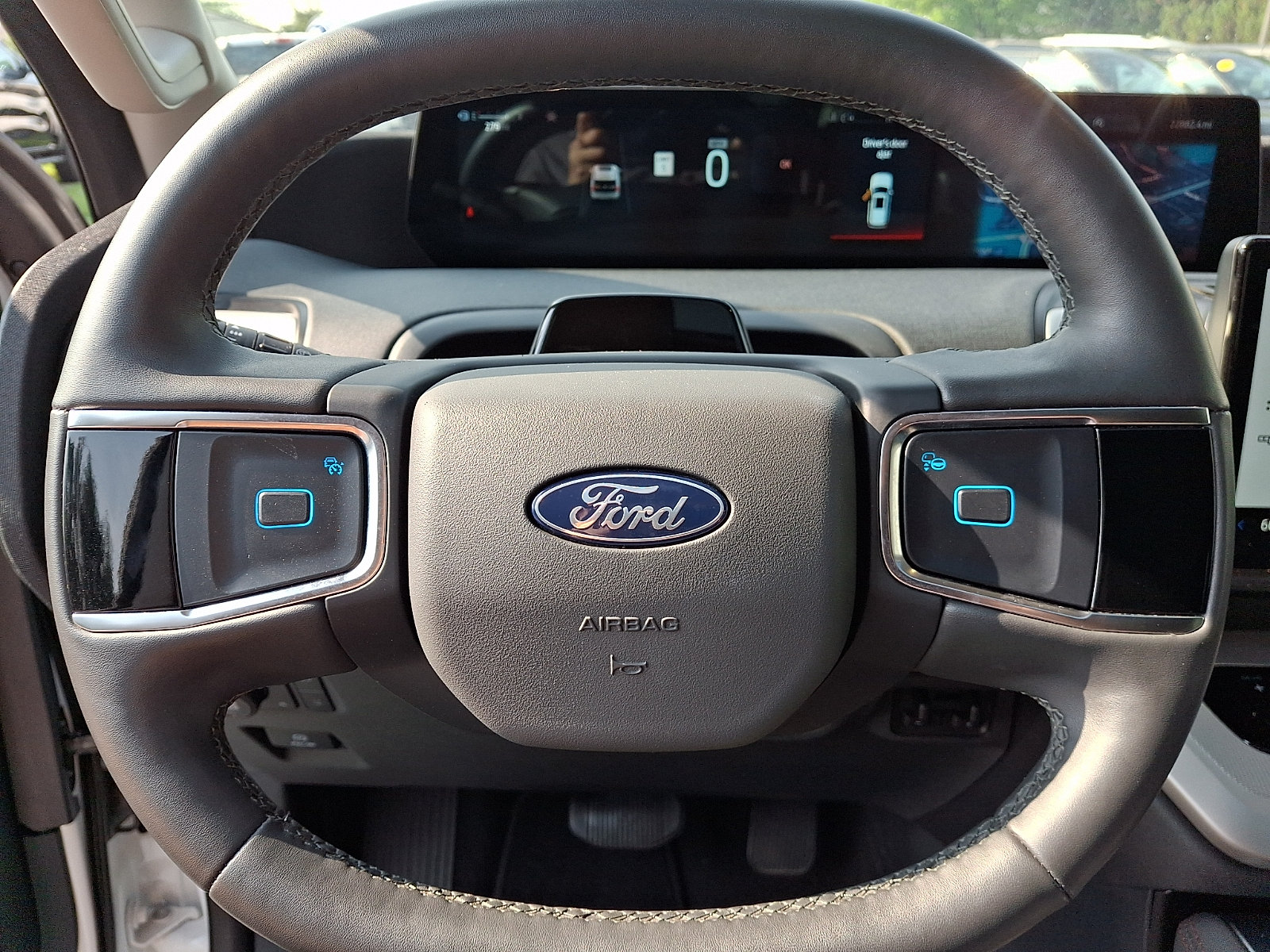 Certified 2025 Ford Expedition Active AWD/4WD image 21