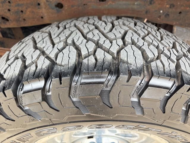 Used 2005 Ford F250 XL image 10