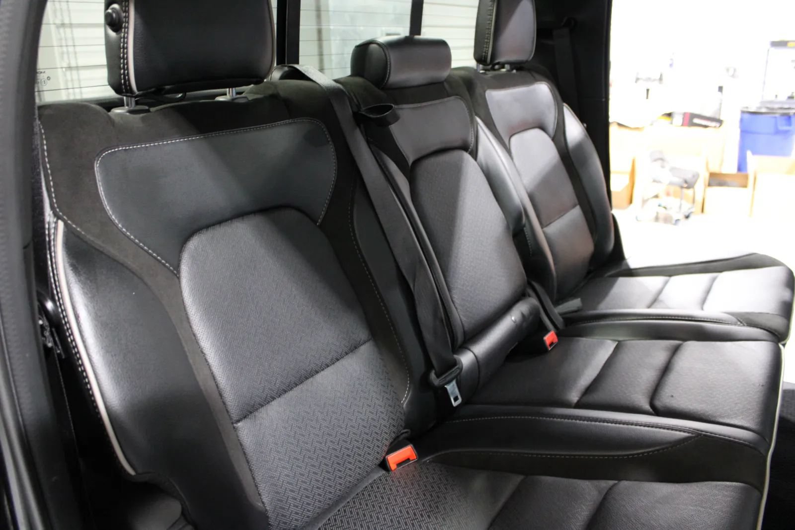 Used 2024 RAM 1500 Laramie AWD/4WD image 30