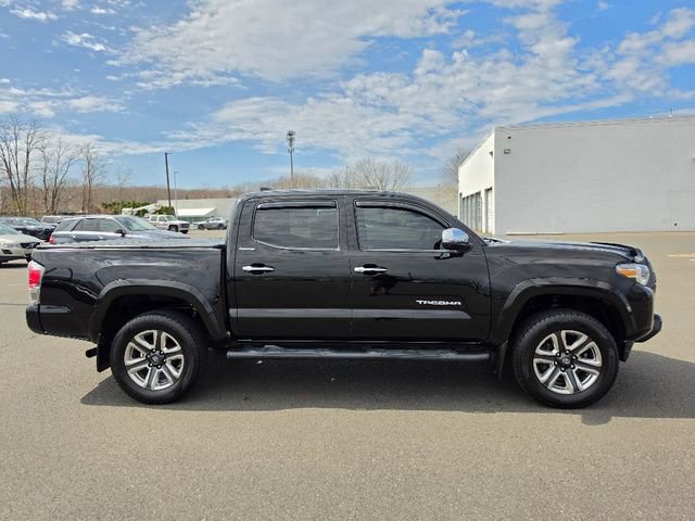 Used 2017 Toyota Tacoma Limited w/ Tow Package image 8