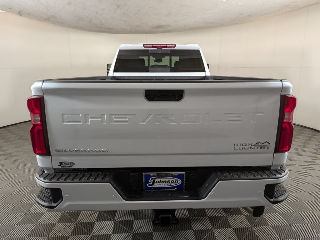New 2026 Chevrolet Silverado 3500 High Country w/ High Country Premium Package AWD/4WD image 8