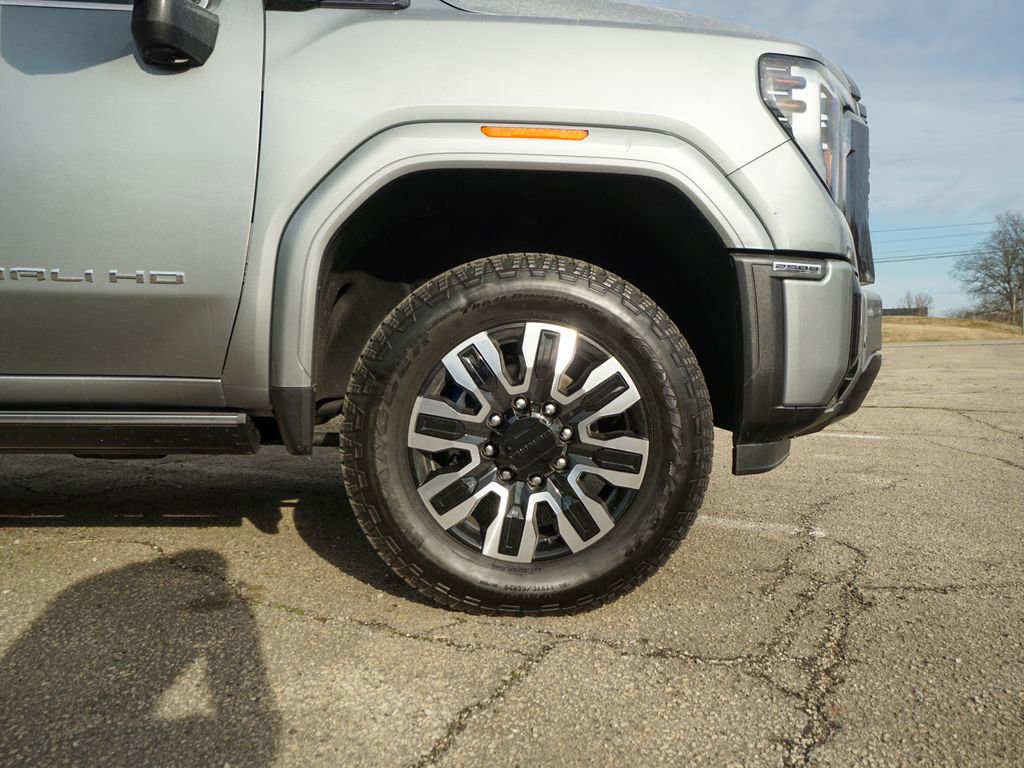 Used 2024 GMC Sierra 2500 Denali Ultimate image 13