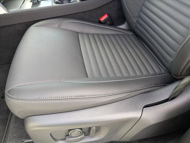 New 2026 Land Rover Discovery Sport Landmark image 4