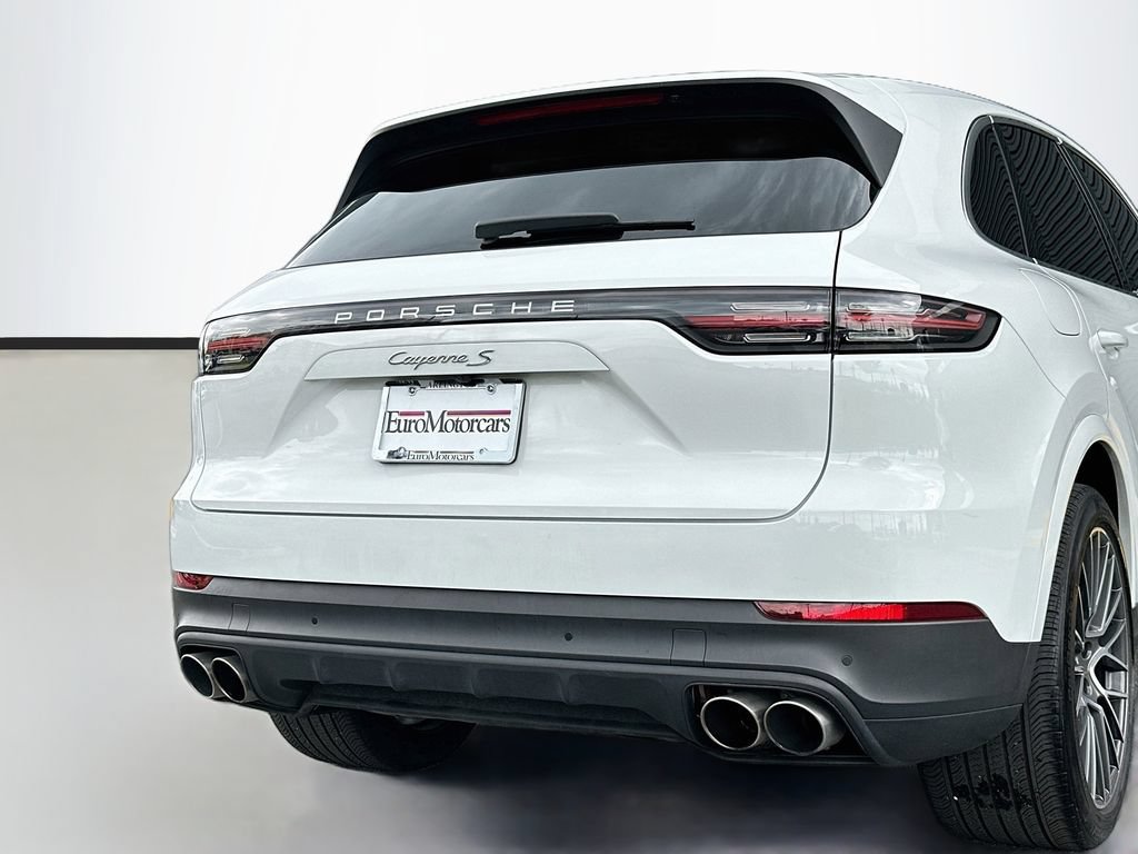 Certified 2023 Porsche Cayenne S w/ Premium Package Plus AWD/4WD image 34