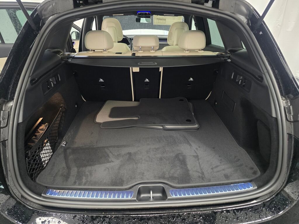 New 2026 Mercedes-Benz GLC 300 4MATIC image 11