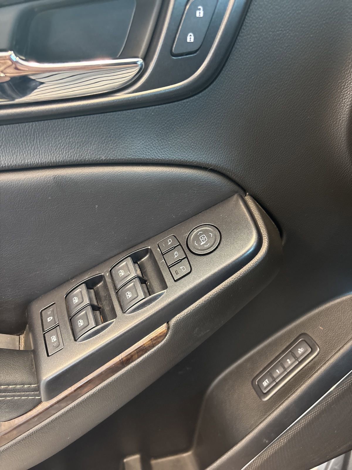 Used 2018 Chevrolet Tahoe LT image 6