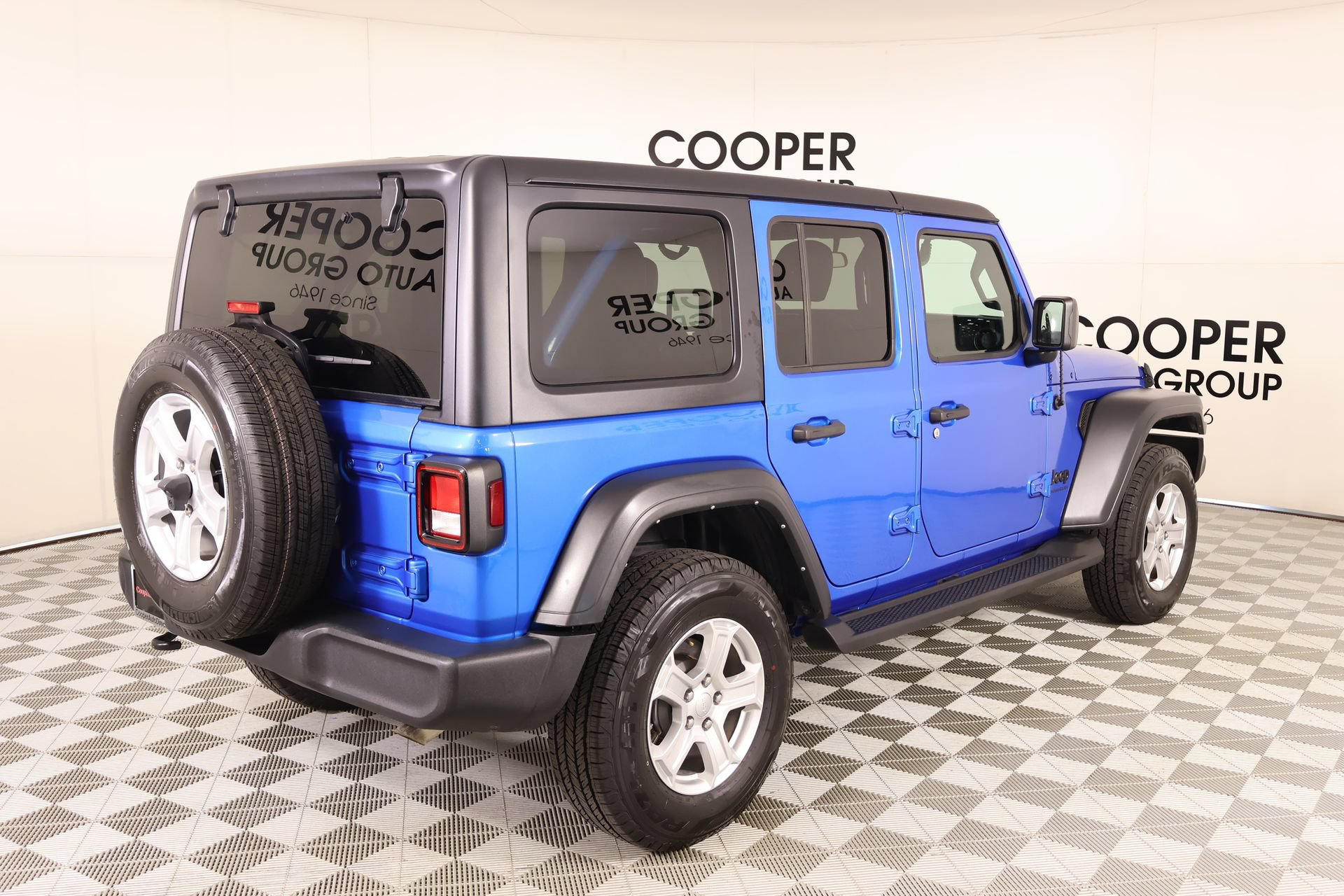 Used 2023 Jeep Wrangler Unlimited Sport AWD/4WD image 20