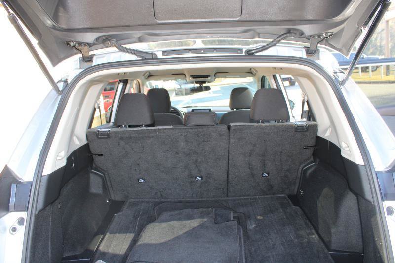 Used 2022 Nissan Rogue SV AWD/4WD image 18