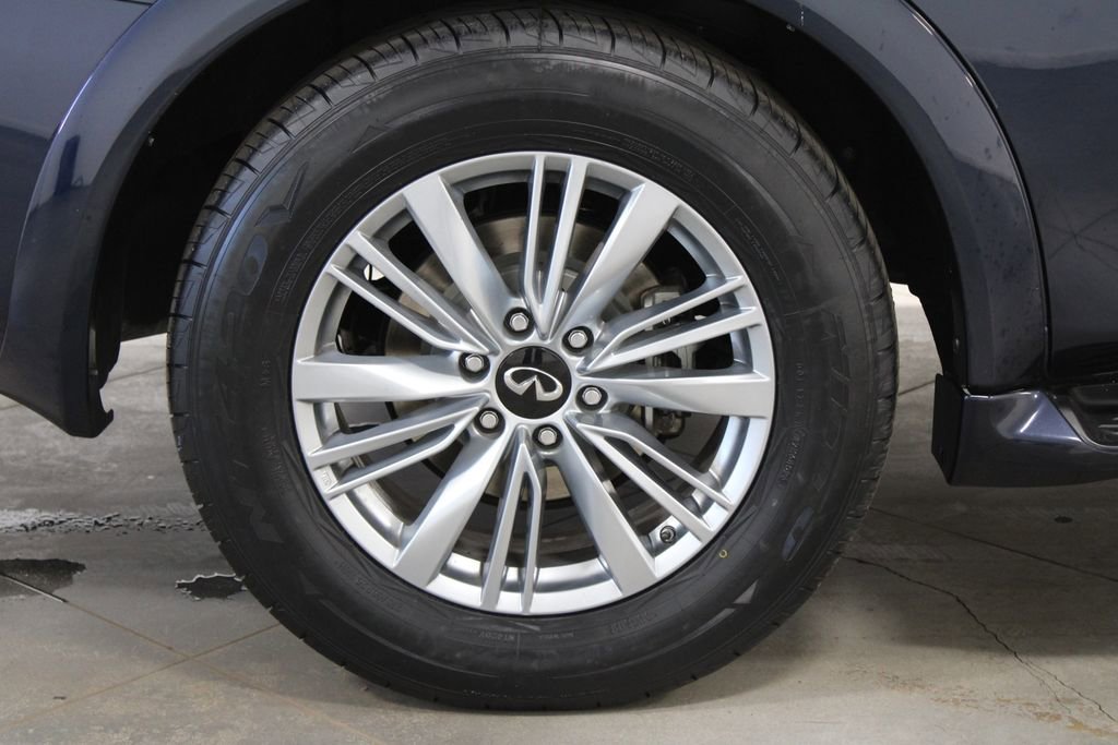 Used 2024 INFINITI QX80 Luxe image 14
