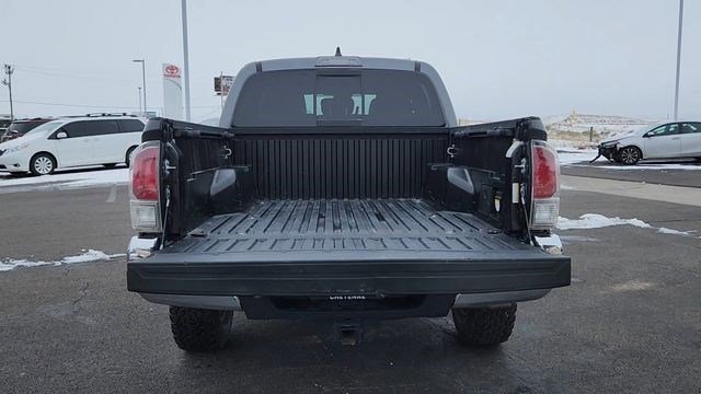Used 2023 Toyota Tacoma TRD Off-Road image 18