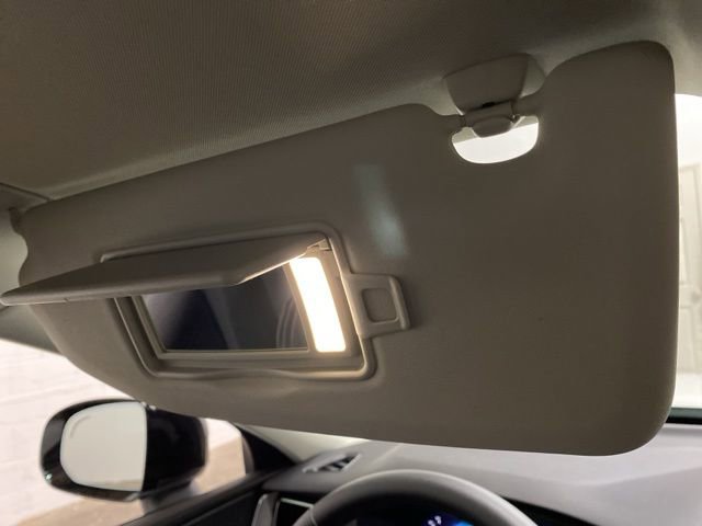 Used 2025 Volvo XC60 B5 Core image 56