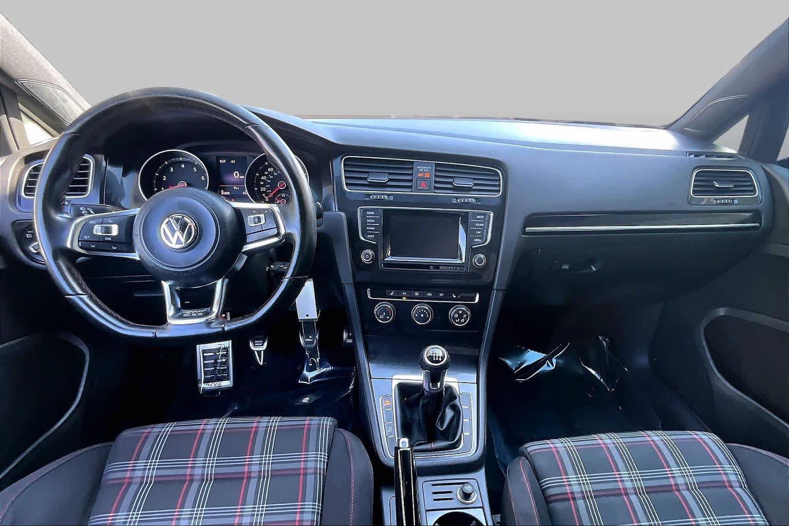Used 2015 Volkswagen GTI S w/ Lighting Package (SEL) FWD image 16