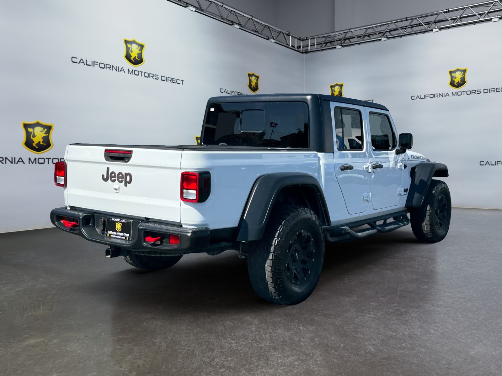 Used 2023 Jeep Gladiator Rubicon w/ Trailer Tow Package AWD/4WD image 5