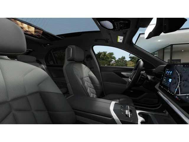 New 2027 BMW 740i xDrive w/ Executive Package AWD/4WD image 9