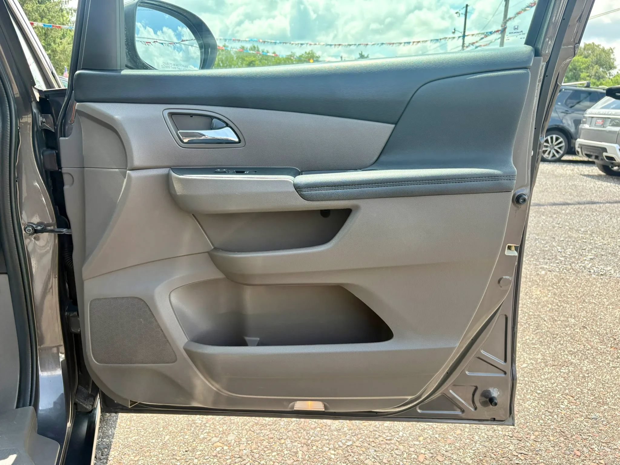 Used 2015 Honda Odyssey EX image 12