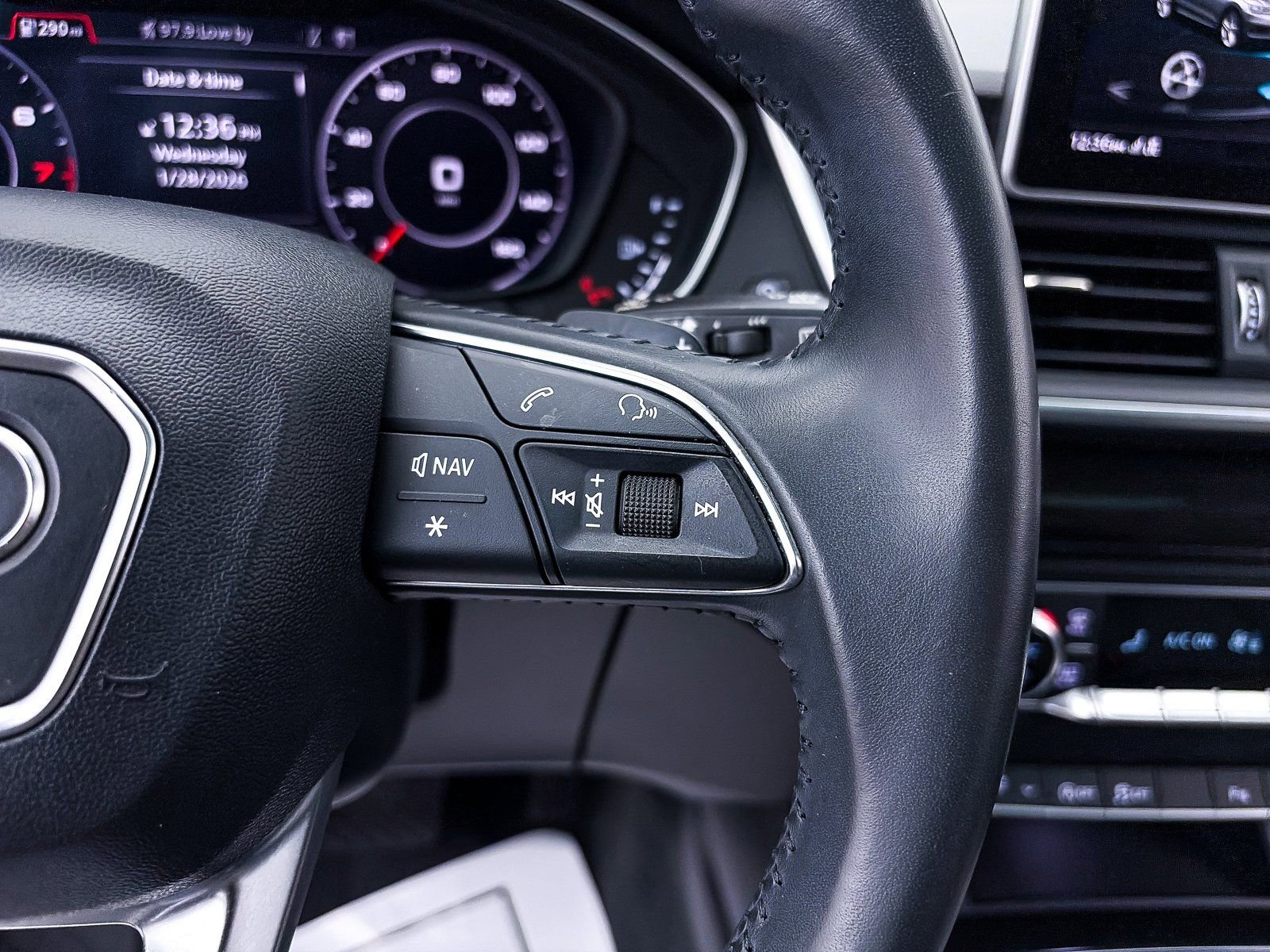 Used 2018 Audi Q5 Prestige w/ Prestige Package image 35